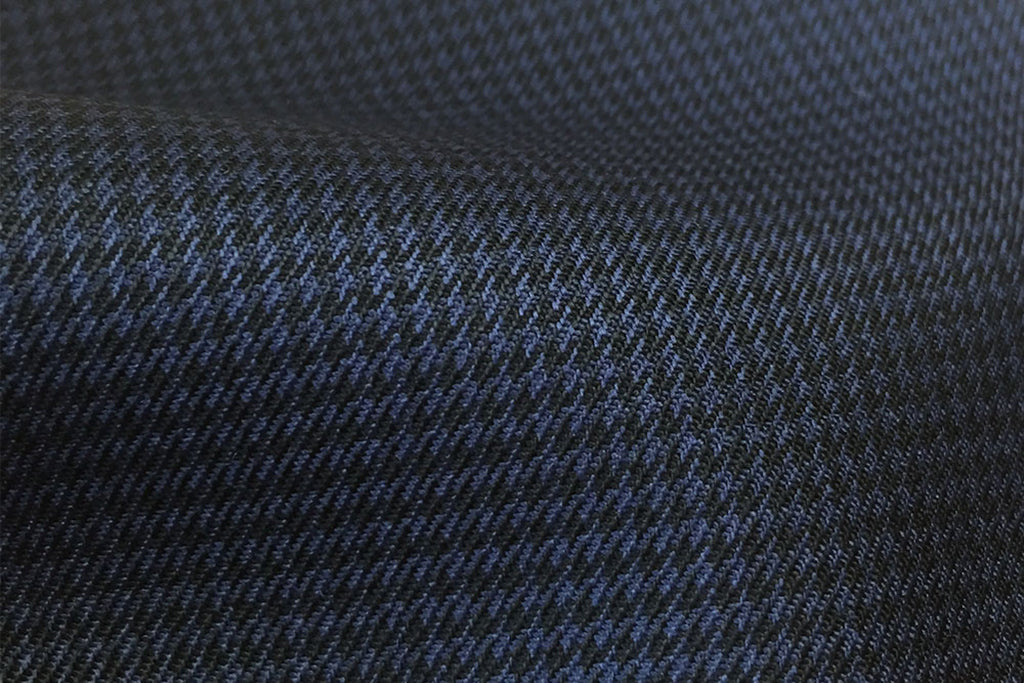 H3638 - Lt Navy Houdstooth (285 grams / 9 Oz)