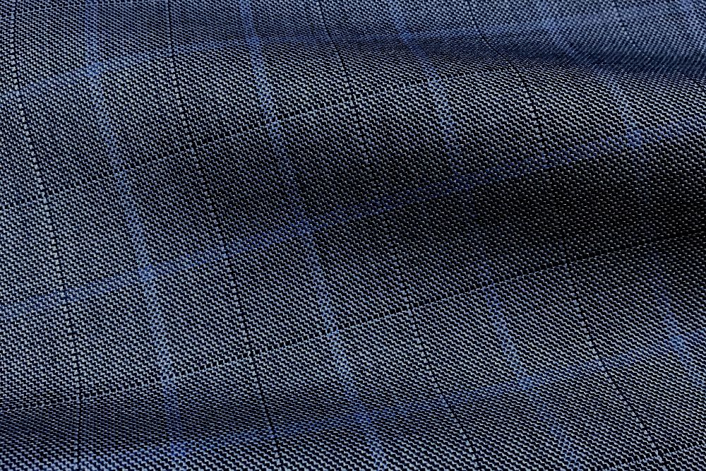 H3681 - Lt Ice Blue (Blue Check Window Pane) (285 grams / 9 Oz)