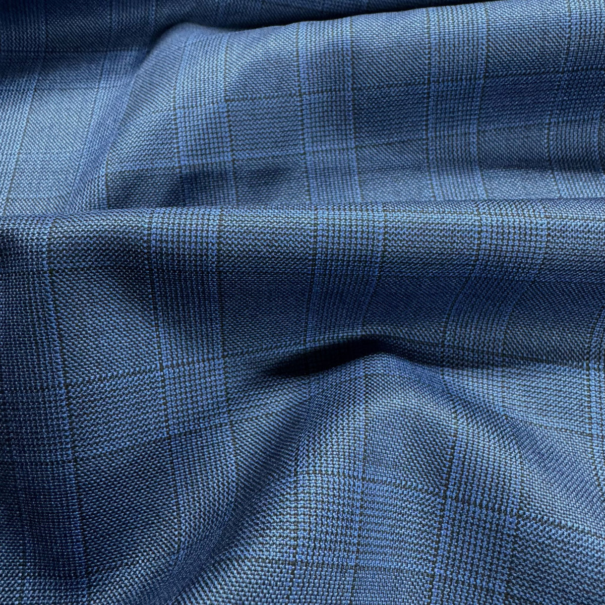 H3713 - French Blue & Black Prince Of Wales (290 grams / 10 Oz)