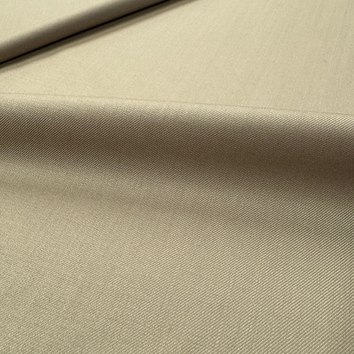 H4124 - Dk Sand Plain (285 grams / 9 Oz)