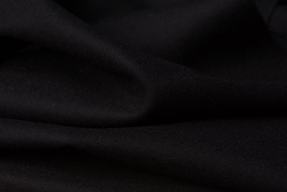 H7120 - Black Plain (300 grams / 10 Oz)