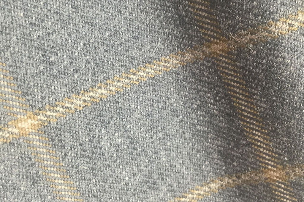 H7408 - MID GREY WITH BEIGE OVERCHECK (500 grams / 17 Oz)