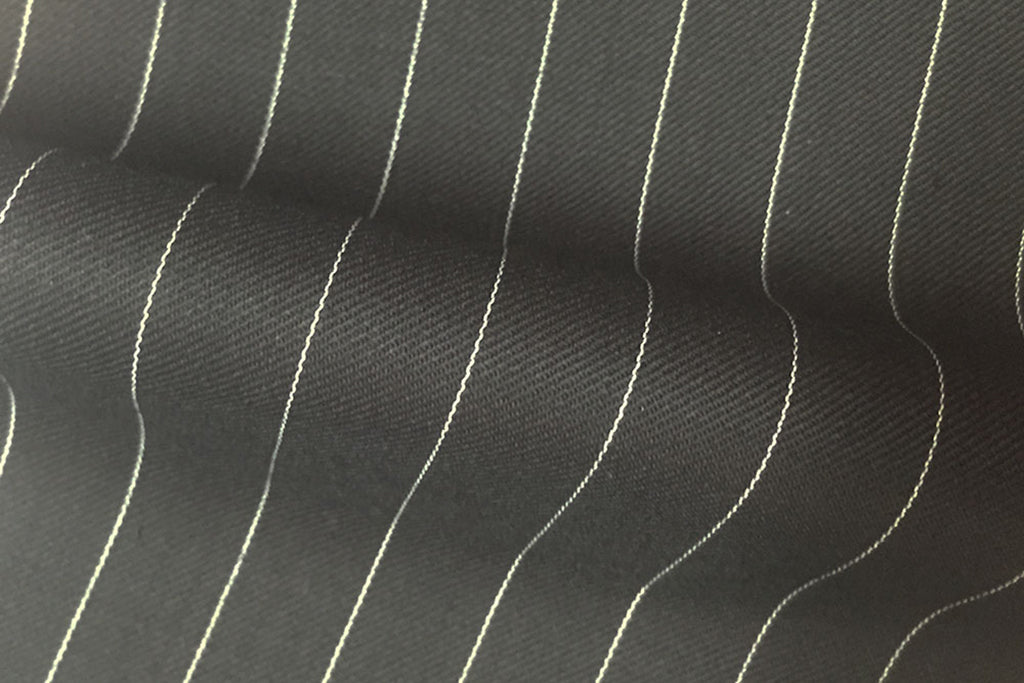 H7504 - BLACK PIN STRIPE (280 grams / 9 Oz)