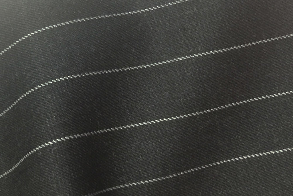 H7508 - CHARCOAL / WHITE ROPE PIN STRIPE (280 grams / 9 Oz)