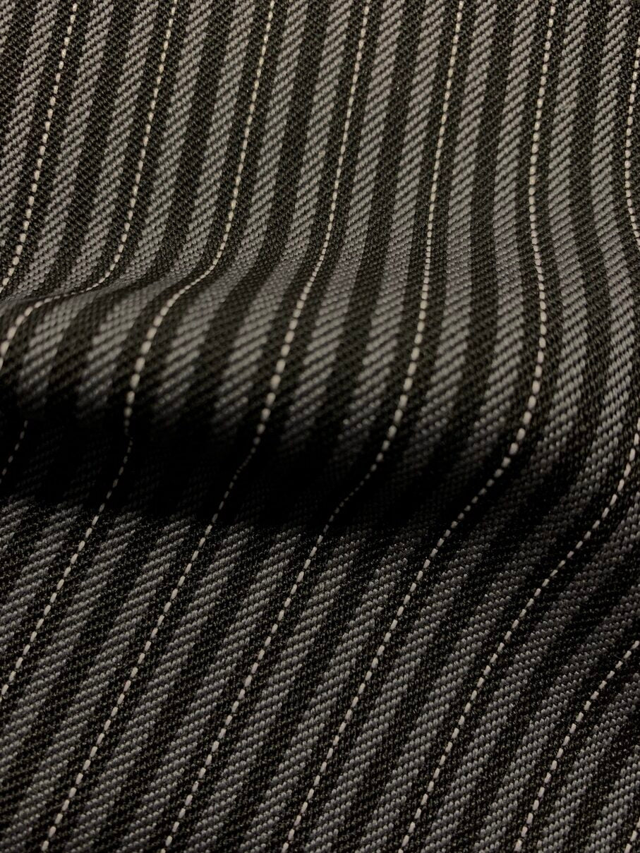 H8701 - Grey W/ Black Morning Stripe - 410 Grams / 14.5 Oz