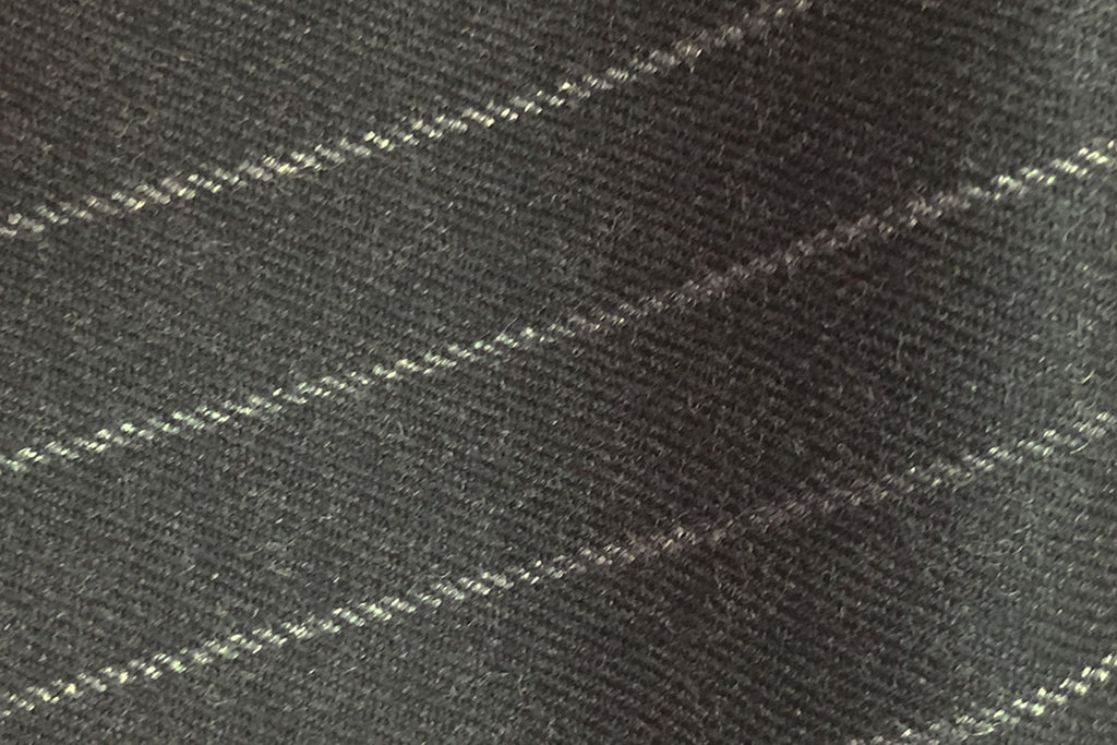 HC939 - GREY Chalk Stripe (380-400 grams / 13-14 Oz)
