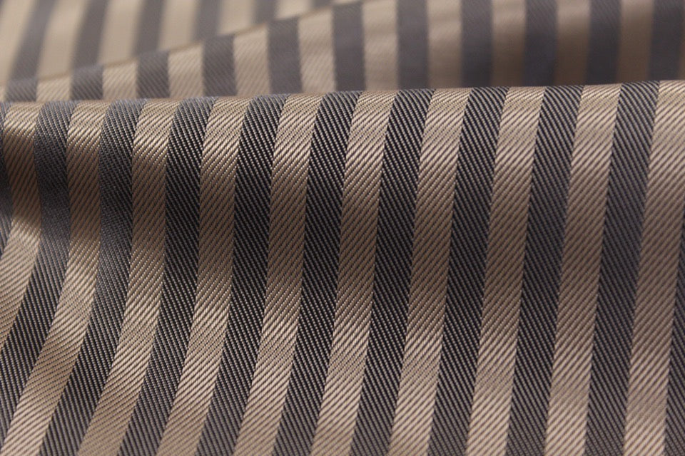 HTL 7197 - Self Stripe Gold