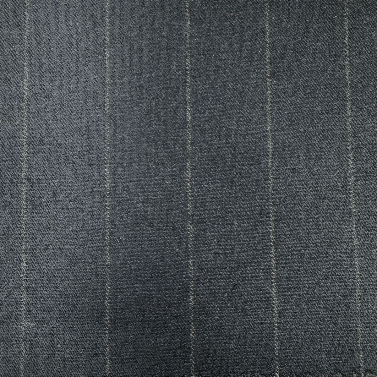 SAL302 - NAVY WIDE CHALKSTRIPE (350 Grams / 12 oz)