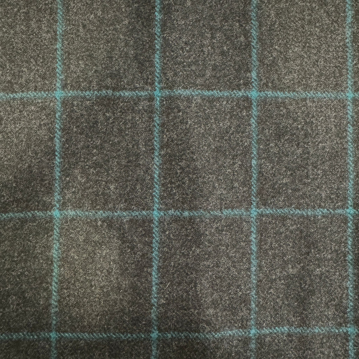 SAL284 - CHARCOAL W/ TEAL CHECK FLANNEL (360 Grams / 13 oz)