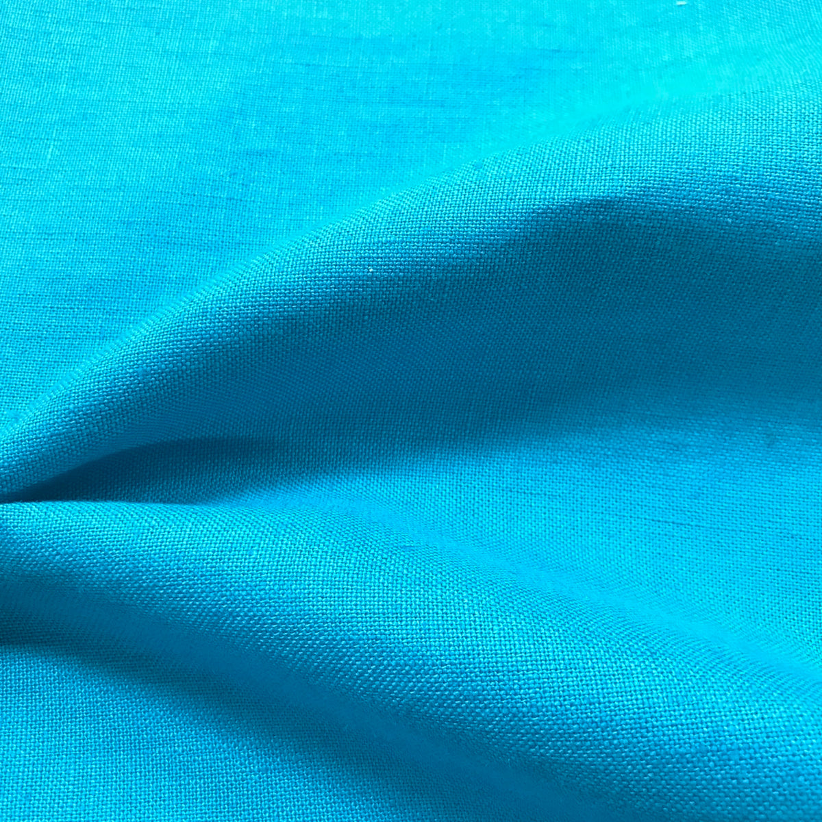 H6504 - CORNFLOWER BLUE English Suit Linen (240 grams / 8.5 Oz)