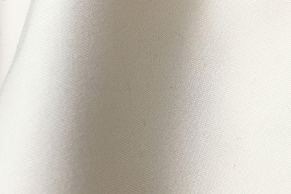 6519 - WHITE English Suit Cotton (310grams)