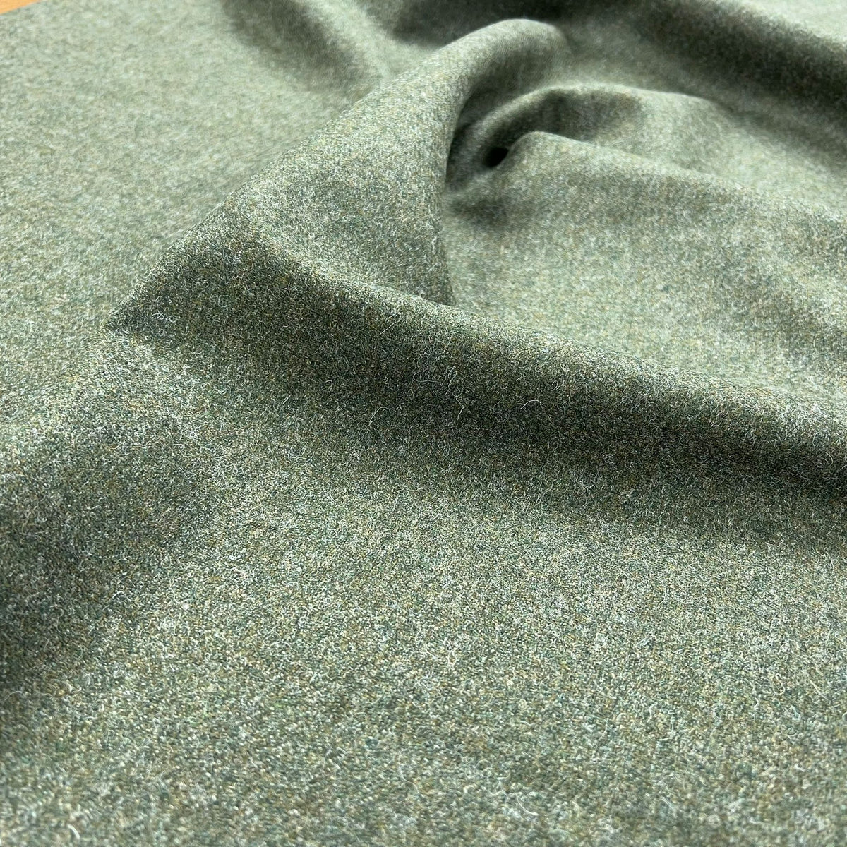 H1002 - Mid Green Herringbone (475 grams / 15 Oz)