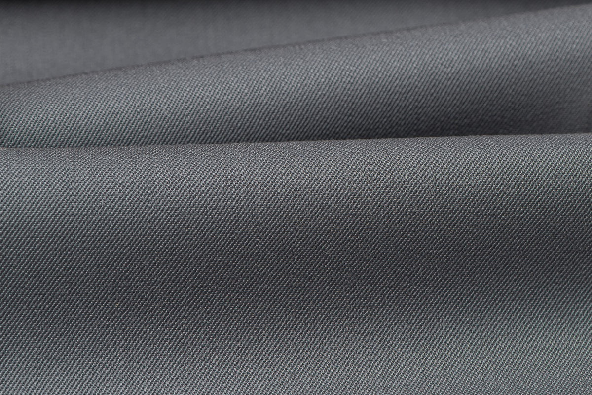 H3132 - Light Grey Plain Gabardine (270 grams / 9 Oz)