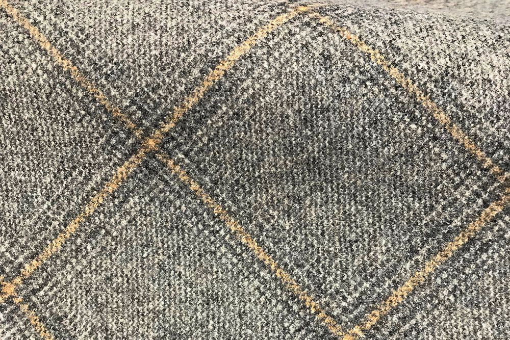 H3411 - Grey Check W/ Fawn Grey (390 grams / 13.5 Oz)