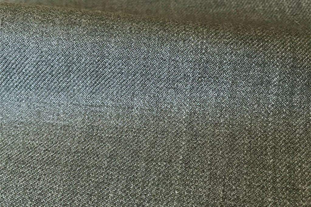 H3622 - Lt Grey Plain (285 grams / 9 Oz)