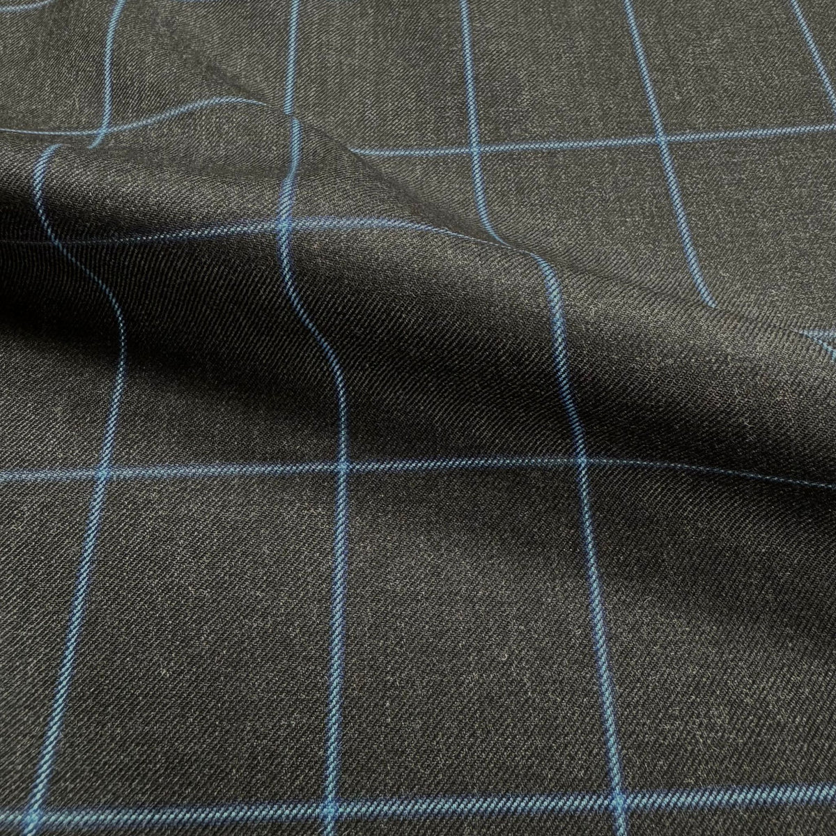 H3746 - Charcoal W/ Light Blue Windowpane (290 grams / 10 Oz)
