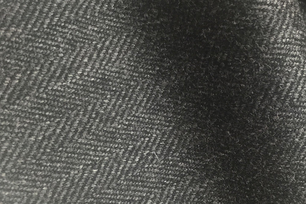 H7406 - CHARCOAL HERRINGBONE (500 grams / 17 Oz)