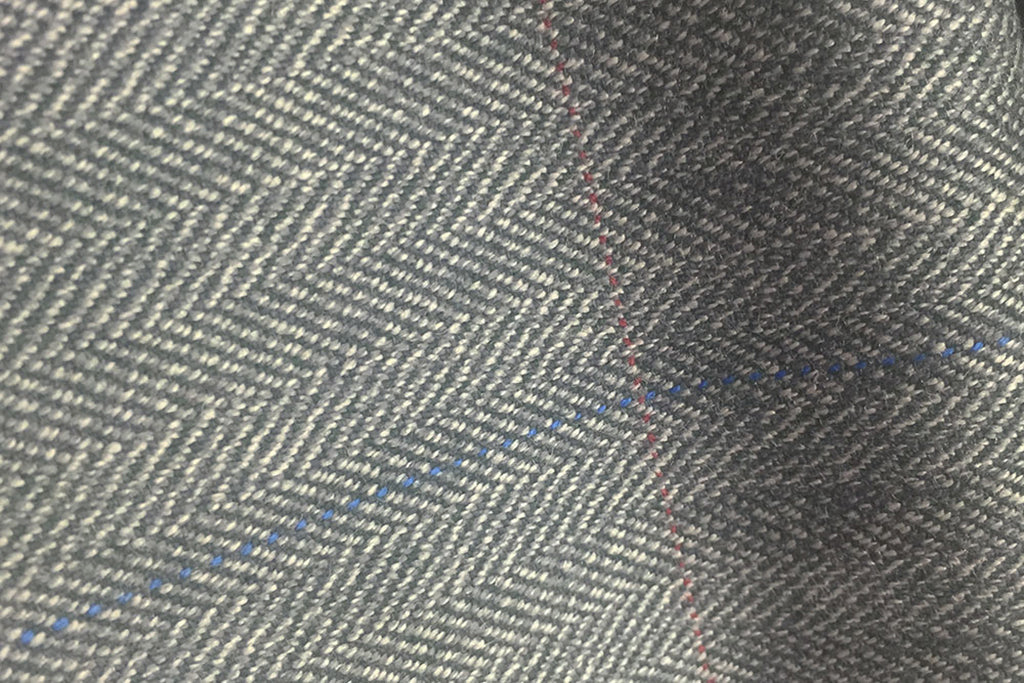 H7411 - GREY HERRINGBONE WITH BLUE & RED OVER-CHECKS (500 grams / 17 Oz)
