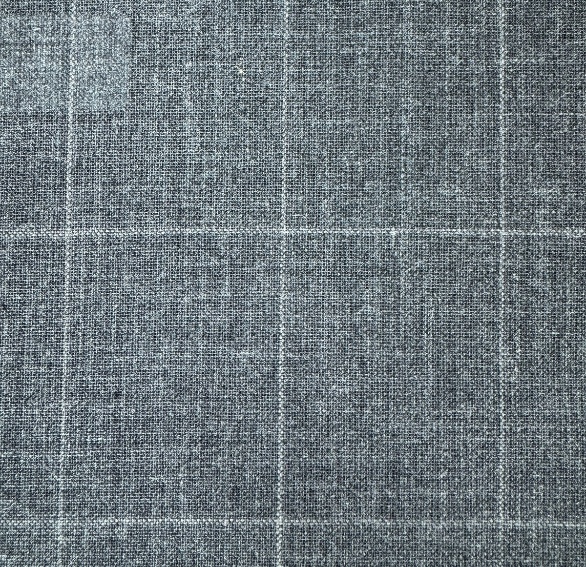 SAL309 - GREY CHECK MOHAIR WORSTED (280 Grams / 10 oz)