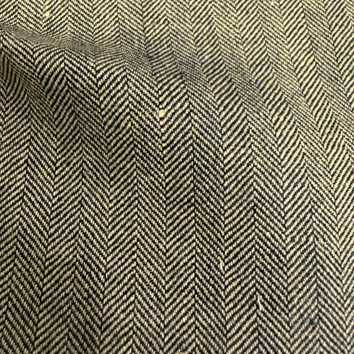 SAL336 - BROWN & BLACK HERRINGBONE 30% WOOL 70% LINEN (240 Grams / 8.5 oz)