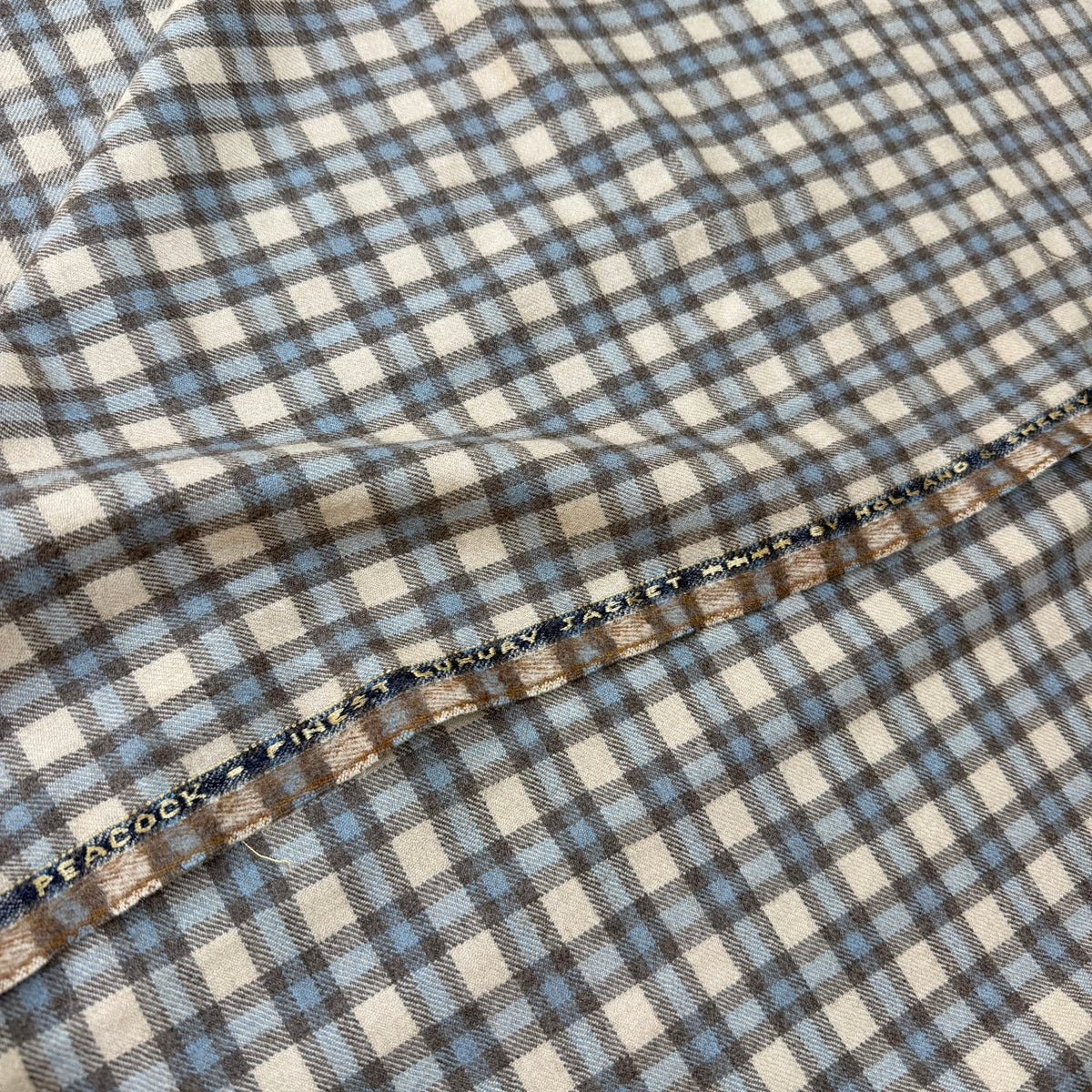 SAL356 - CREAM W/ BLUE & BROWN CHECK 100% WOOL (280 Grams / 10 oz)
