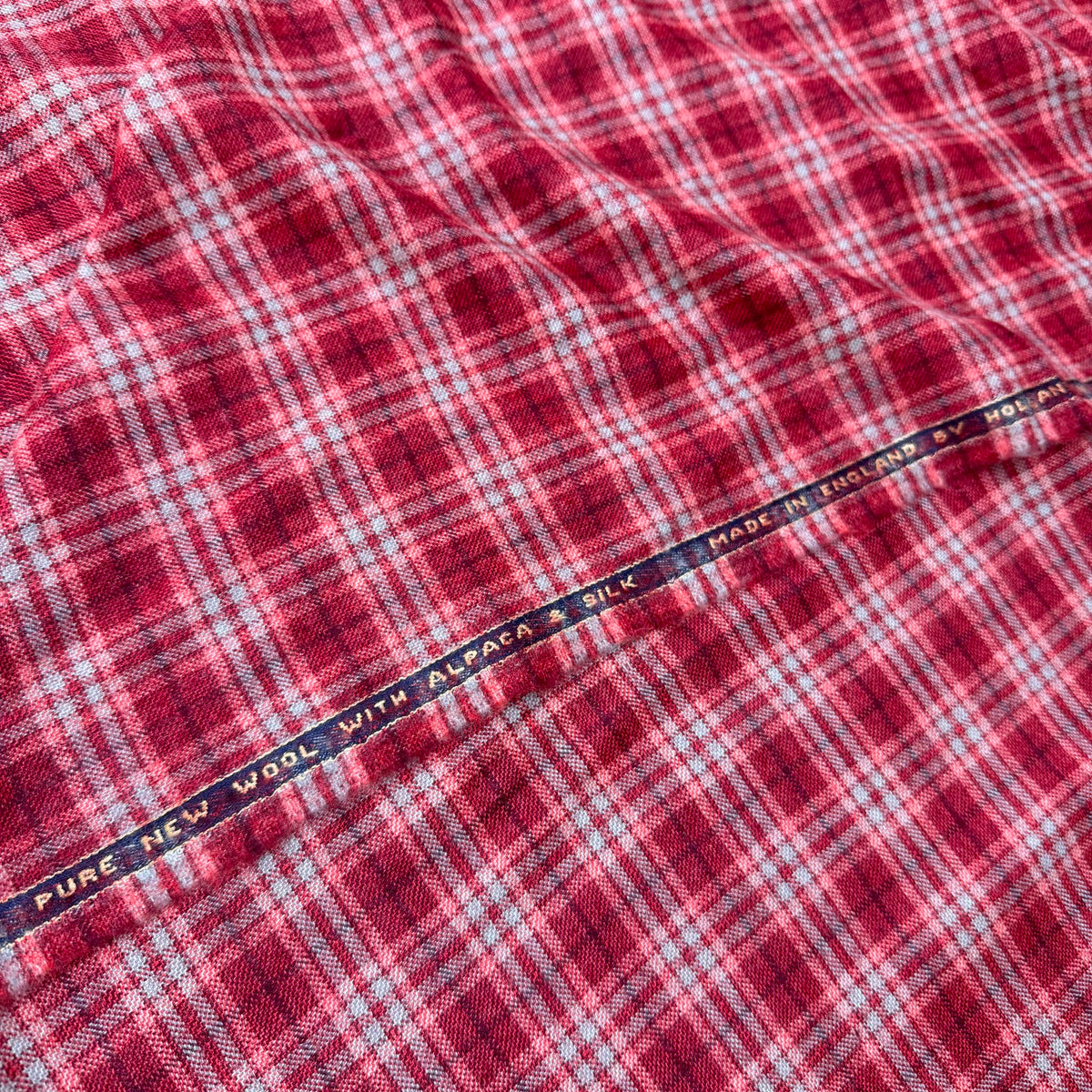 SAL358 - RED CHECK 30% ALPACA, 20% SILK, 50% WOOL (300 Grams / 10.5 oz)