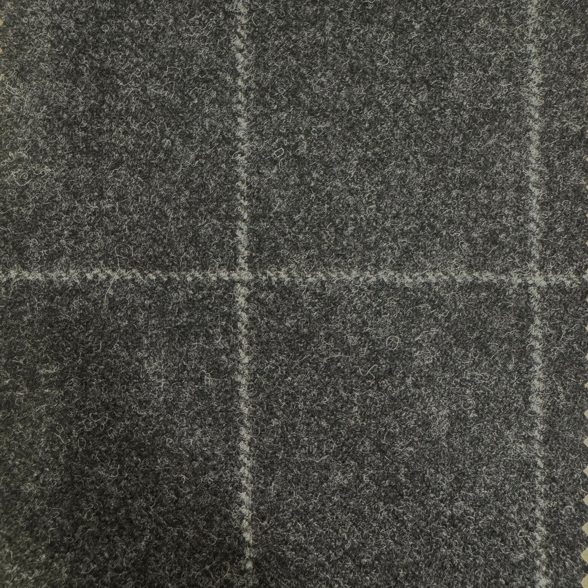SAL279 - DARK GREY CHECK FLANNEL (360 Grams / 13 oz)