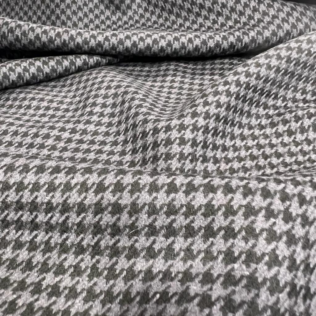 6347 - GUN METAL W/ BLACK HOUNDSTOOTH (530 gms / 19 Oz)